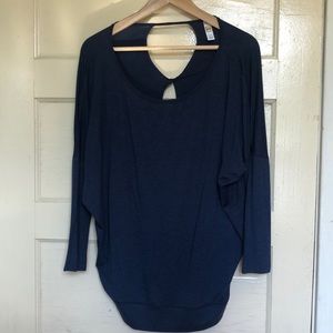 Lolë long sleeve top with cut out back